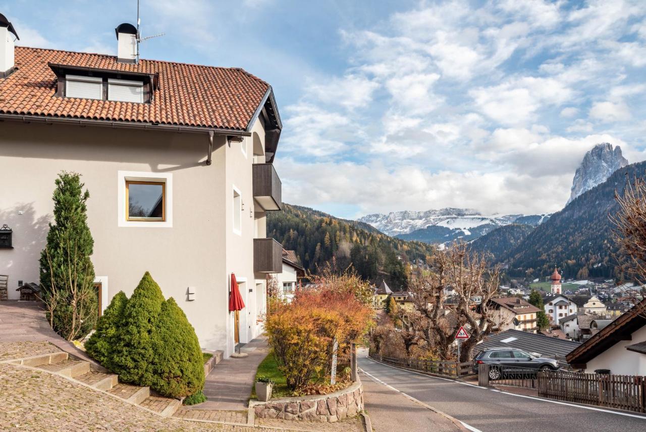 Apartment Bullaccia Stlarida St. Ulrich in Gröden Exterior foto